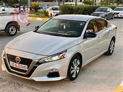 نيسان ألتيما